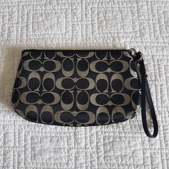 Coach Monogram Clutch - Picture 3 of 8